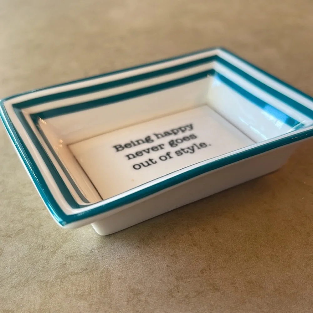 Two’s Company Petite Wise Saying Trinket Tray